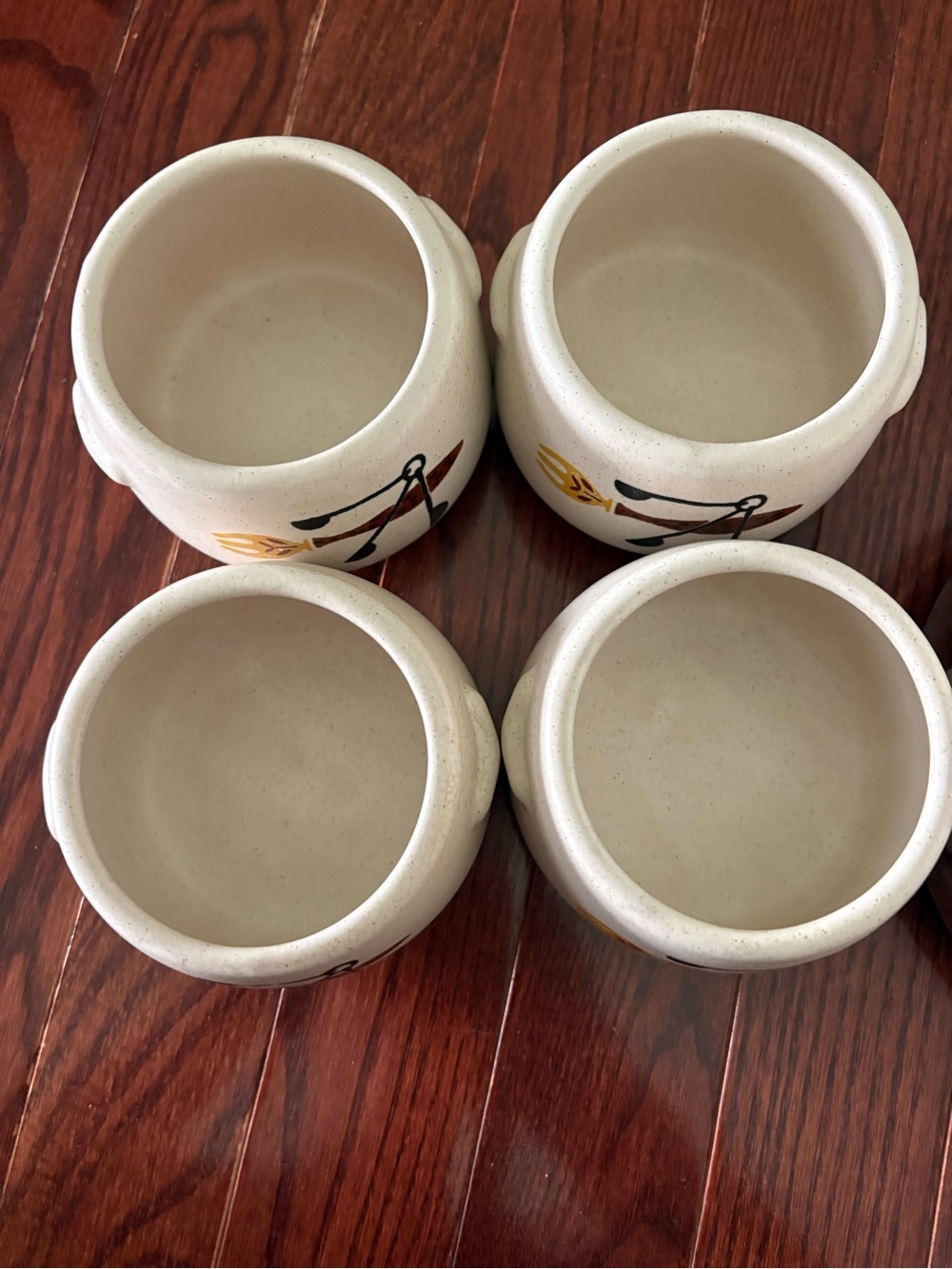 Vintage West Bend Bean Pot w Warmer and Individual Pots - Picture 5 of 11